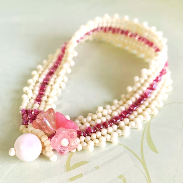 アクセサリーキット ハンドメイド 桜のブレスレット